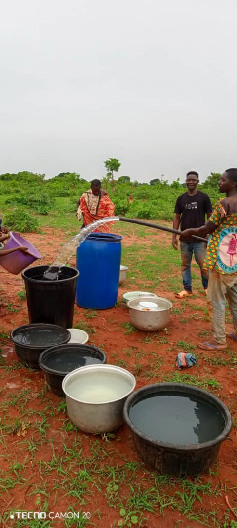 Campagne GoFundMe — communauté collectant l'eau